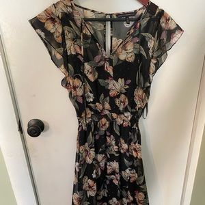 Beautiful floral maxi dress size XS from White House Black Market